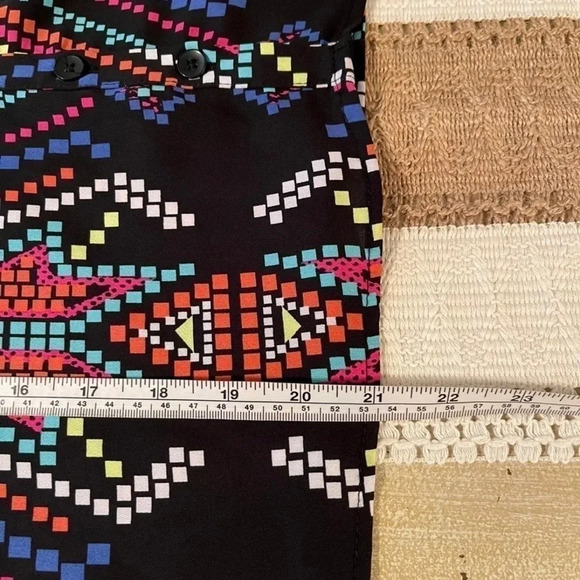 XHILARATION Tribal/Aztec Open Back Tank. - Picture 8 of 9